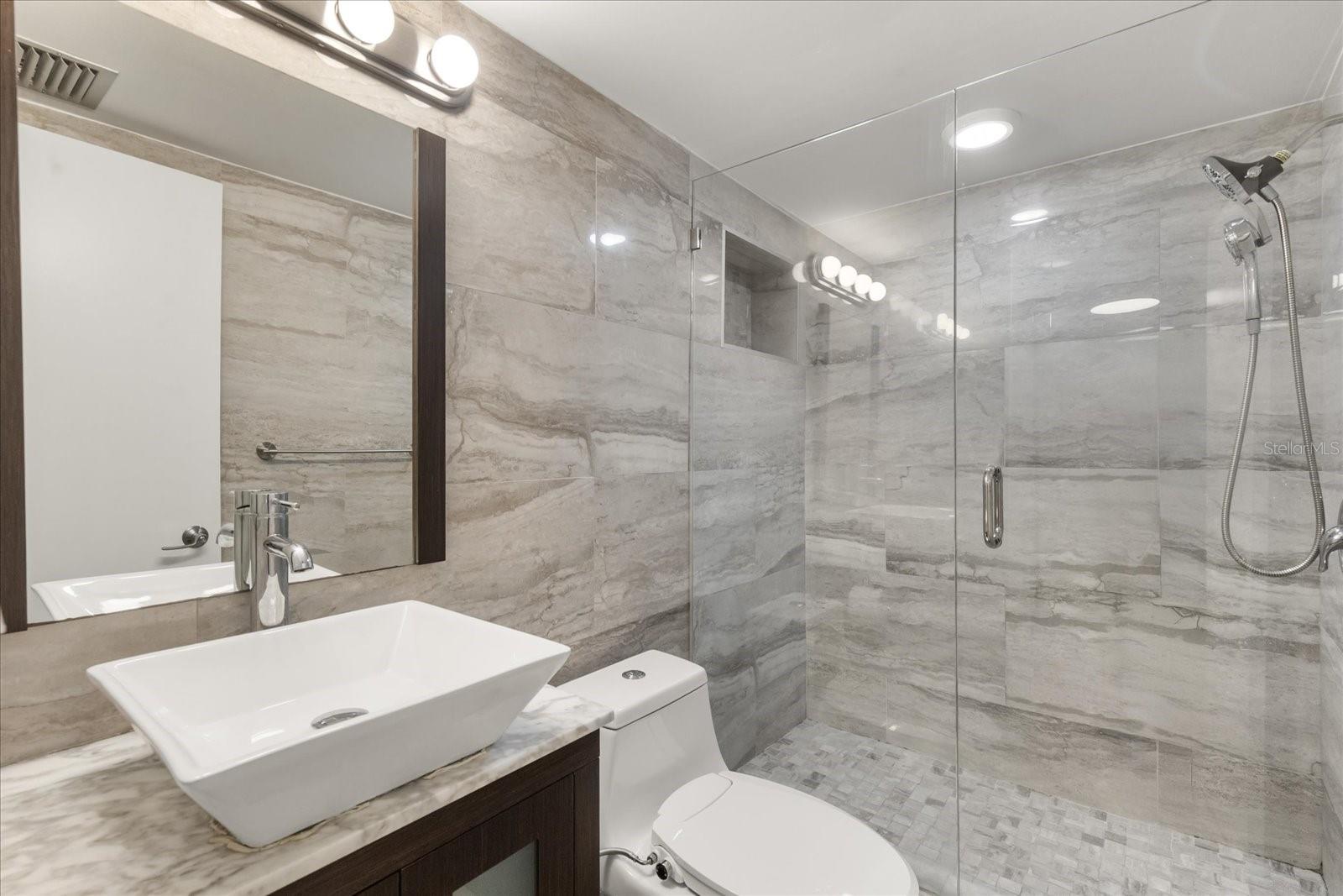 450 S GULFVIEW BLVD #802, CLEARWATER BEACH, FL — photo 11