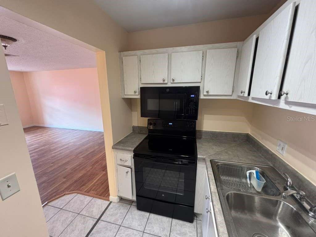 660 62ND AVE N #1204, ST PETERSBURG, FL — photo 3