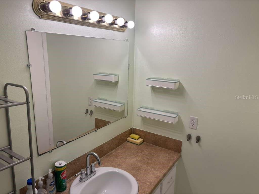 660 62ND AVE N #1204, ST PETERSBURG, FL — photo 9