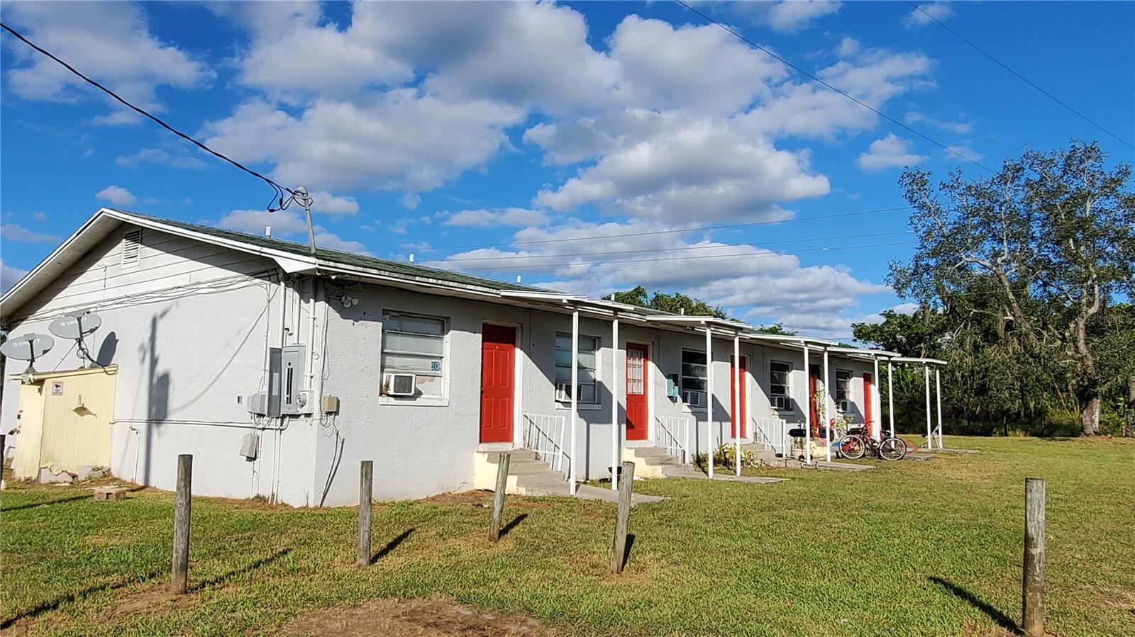 1002 DANIELS ST, DUNDEE, FL