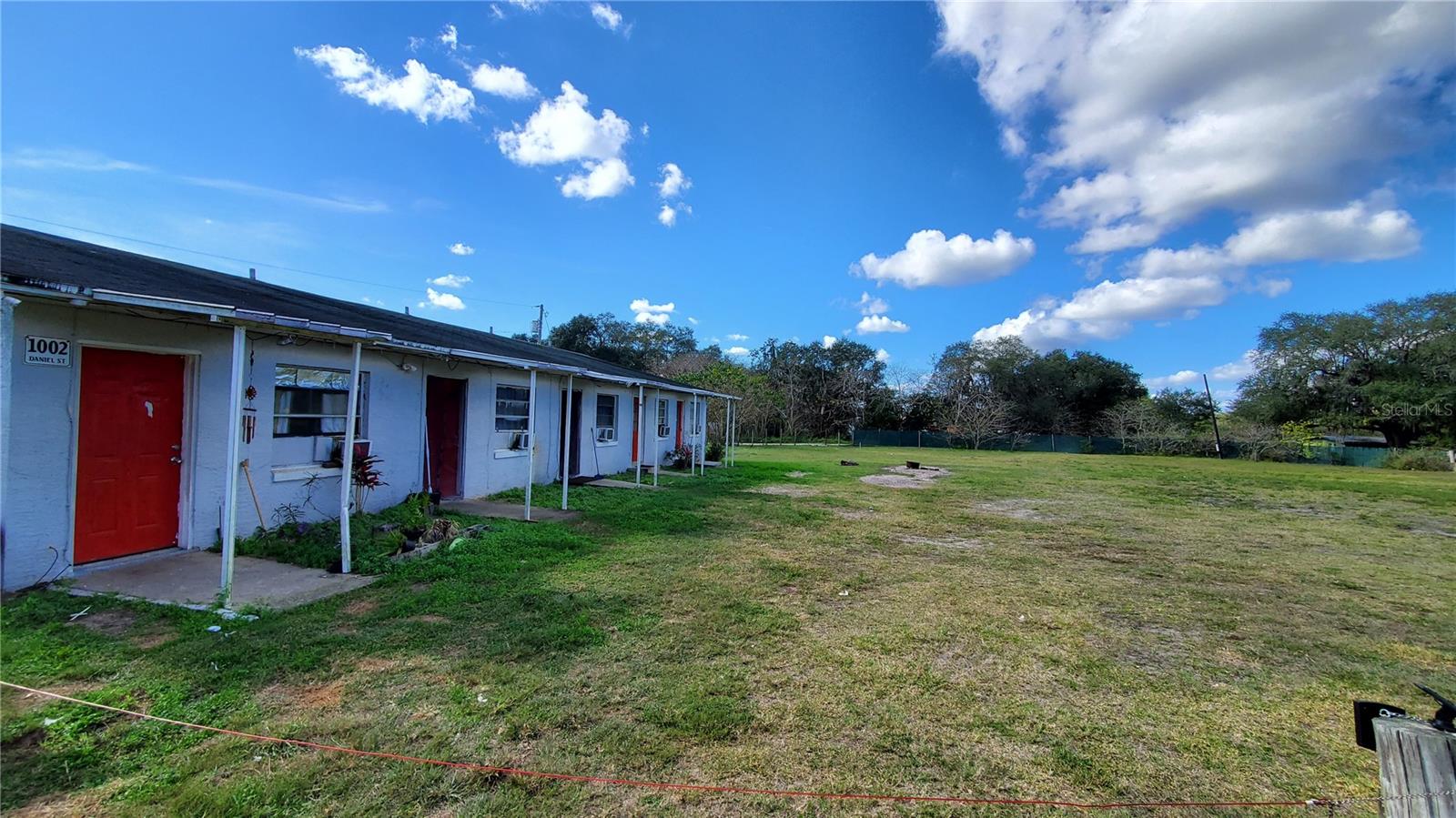 1002 DANIELS ST, DUNDEE, FL — photo 2