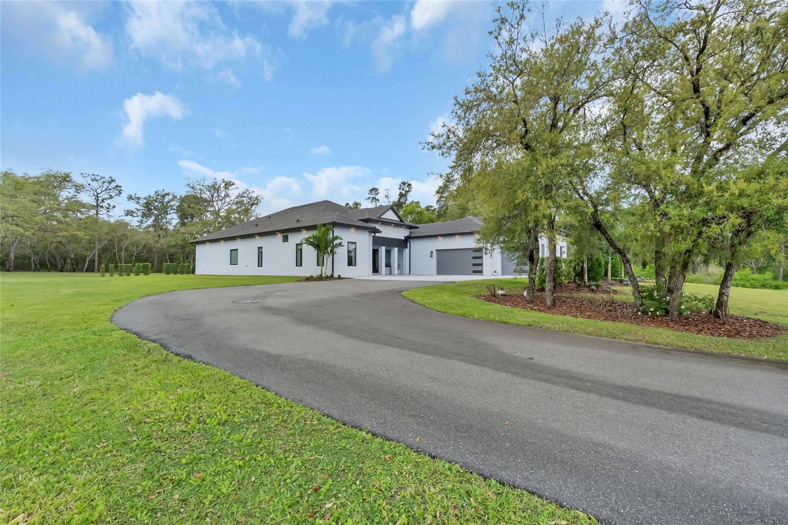 8398 HAPPY TRL, KISSIMMEE, FL — photo 9