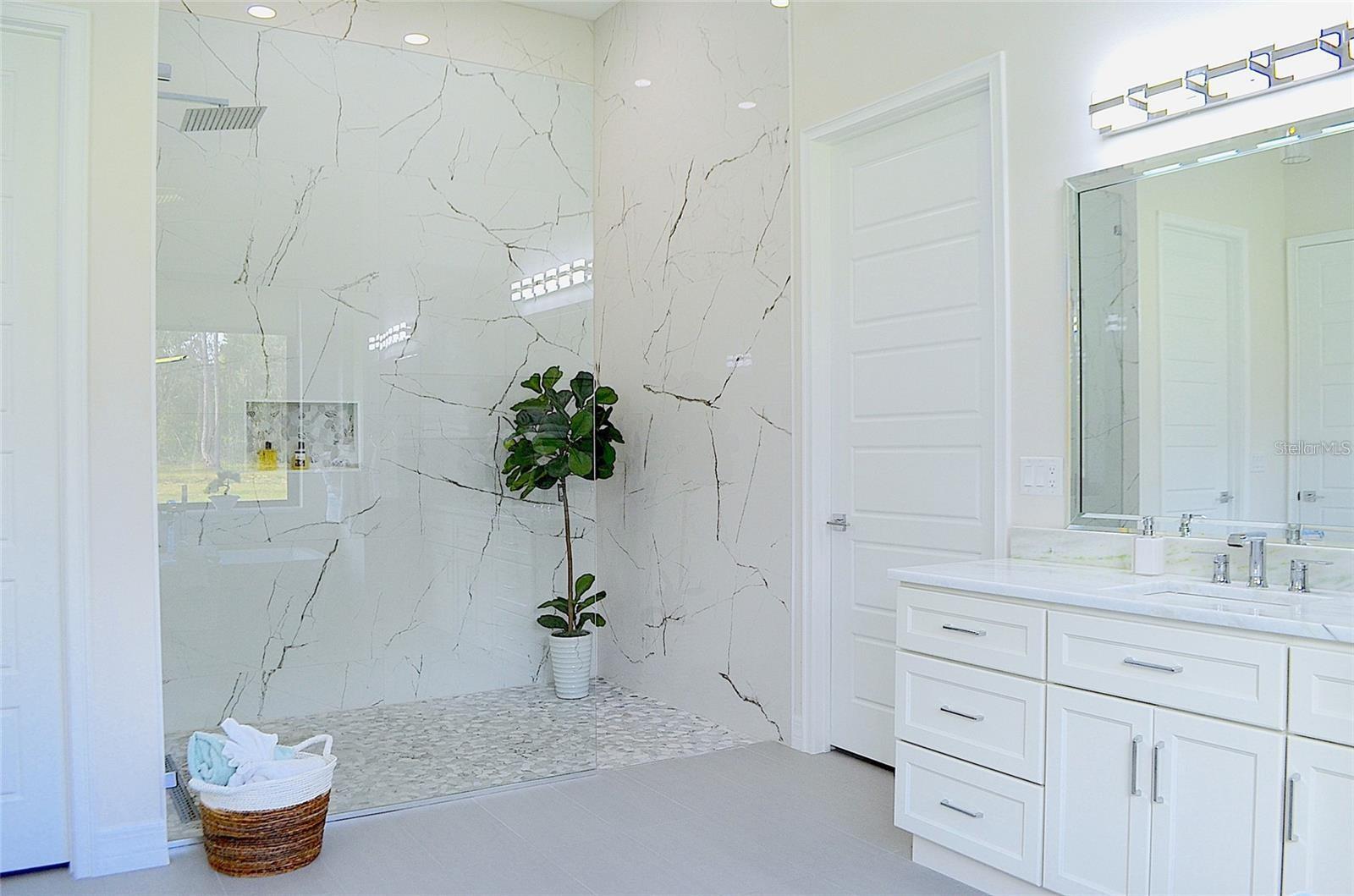 8398 HAPPY TRL, KISSIMMEE, FL — photo 42