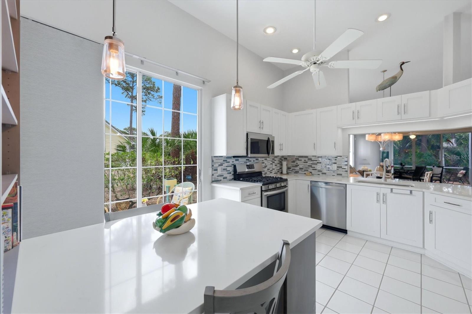 7731 WHITEBRIDGE GLN, UNIVERSITY PARK, FL — photo 15