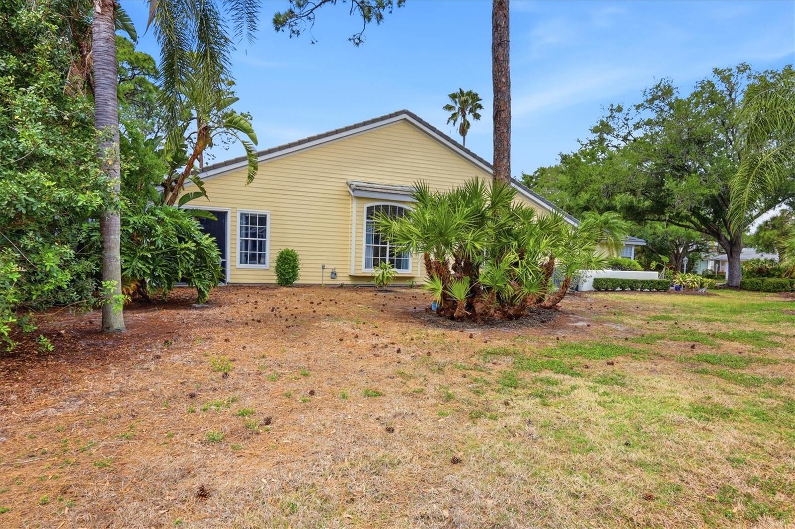 7731 WHITEBRIDGE GLN, UNIVERSITY PARK, FL — photo 32