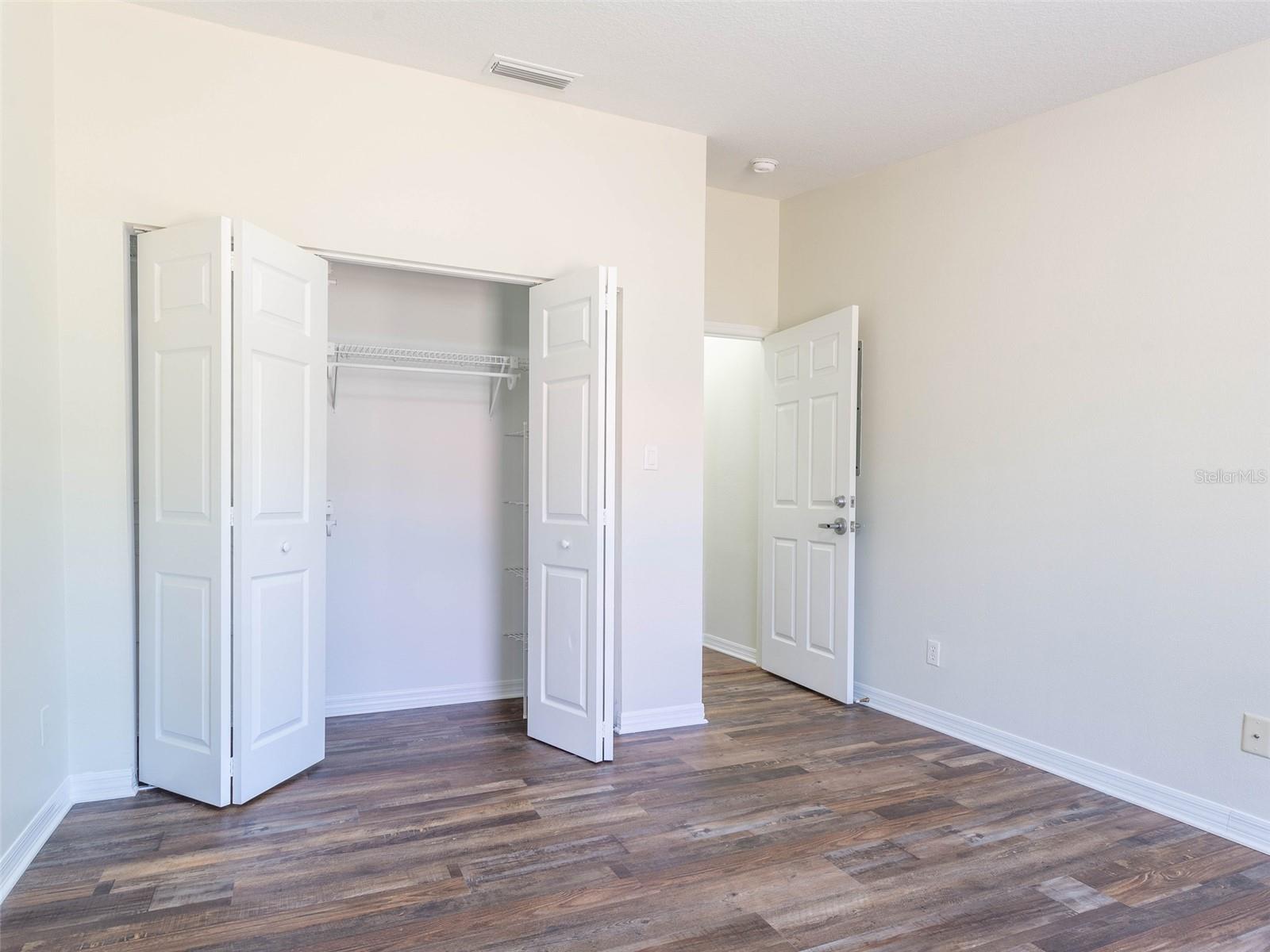 36921 VALUE CIR, DADE CITY, FL — photo 3