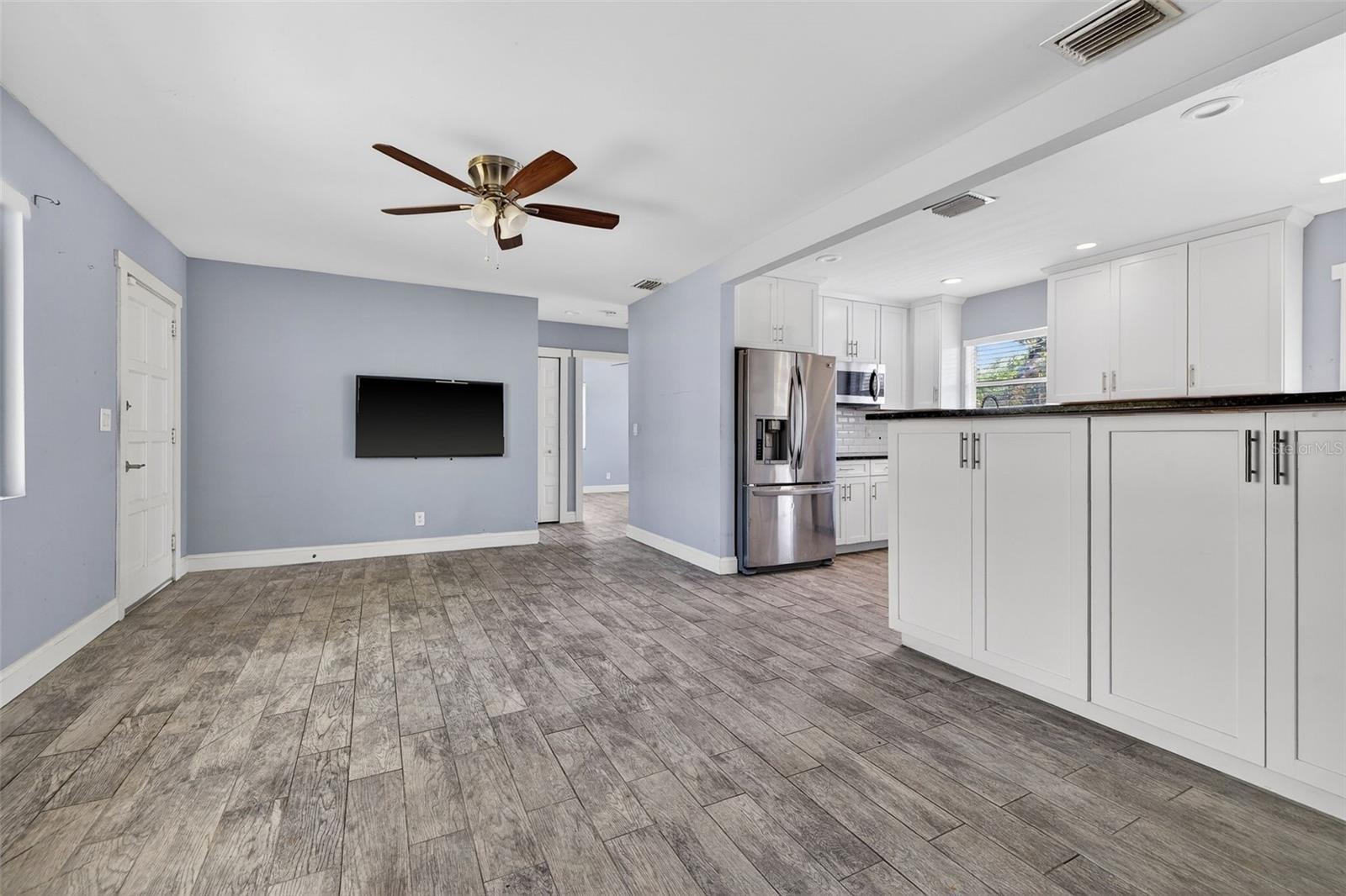 734 40TH AVE NE, ST PETERSBURG, FL — photo 5