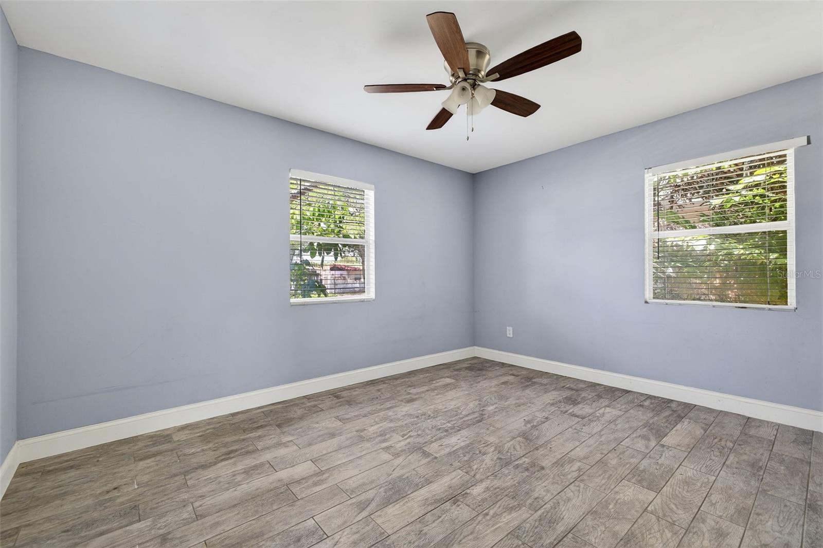 734 40TH AVE NE, ST PETERSBURG, FL — photo 15