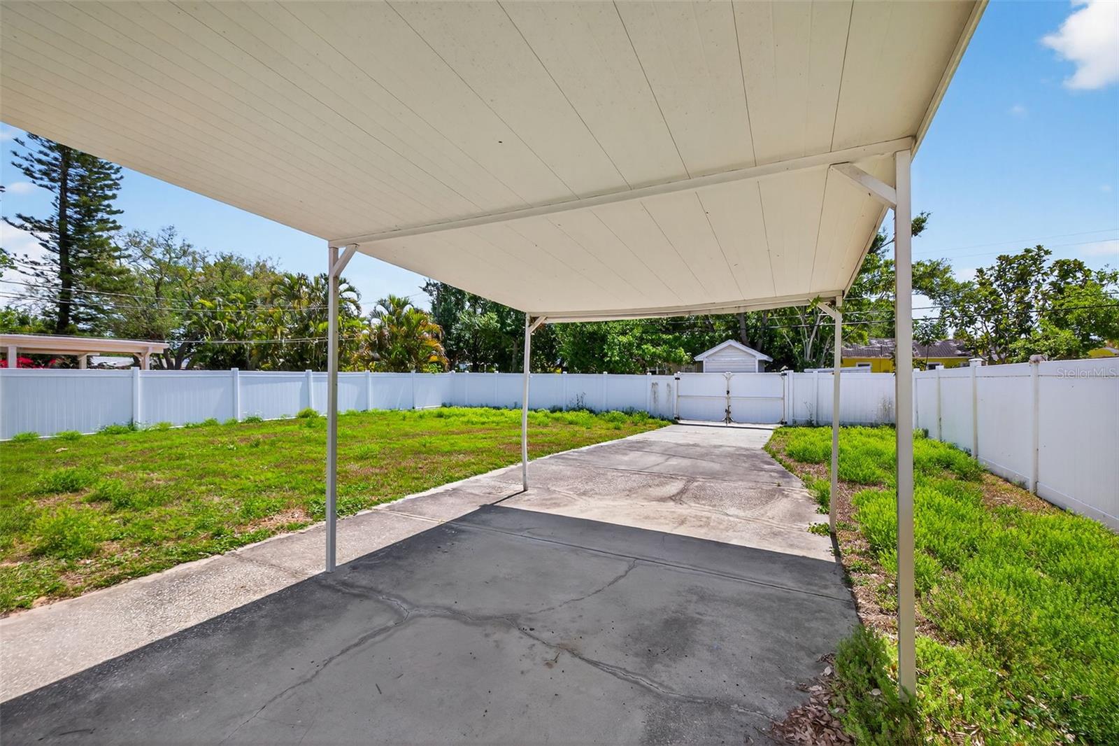 734 40TH AVE NE, ST PETERSBURG, FL — photo 22