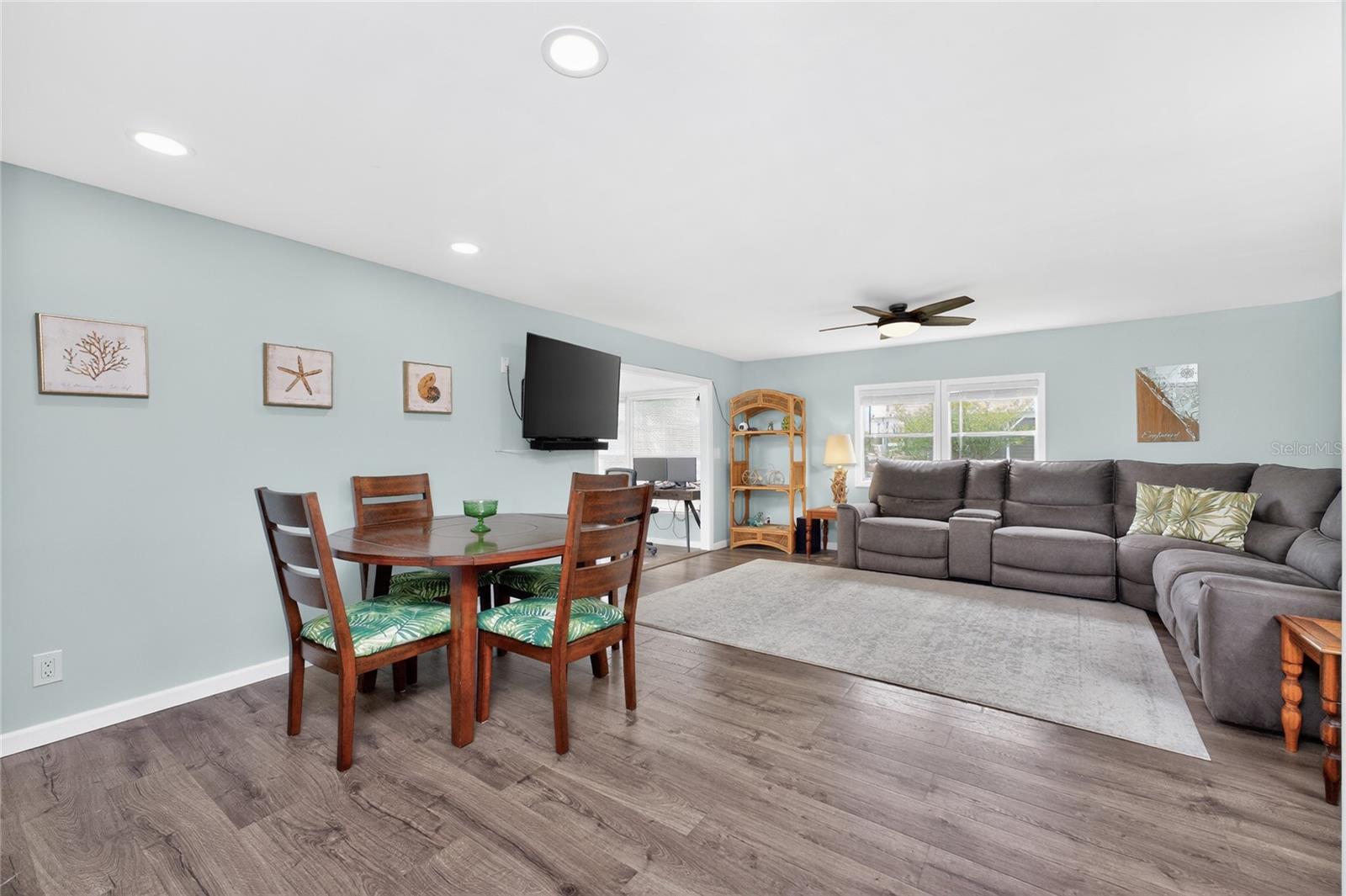 258 VIA DE LUNA, ENGLEWOOD, FL — photo 18
