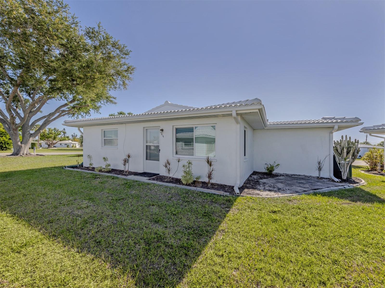 414 CIRCLEWOOD DR #H2, VENICE, FL — photo 6