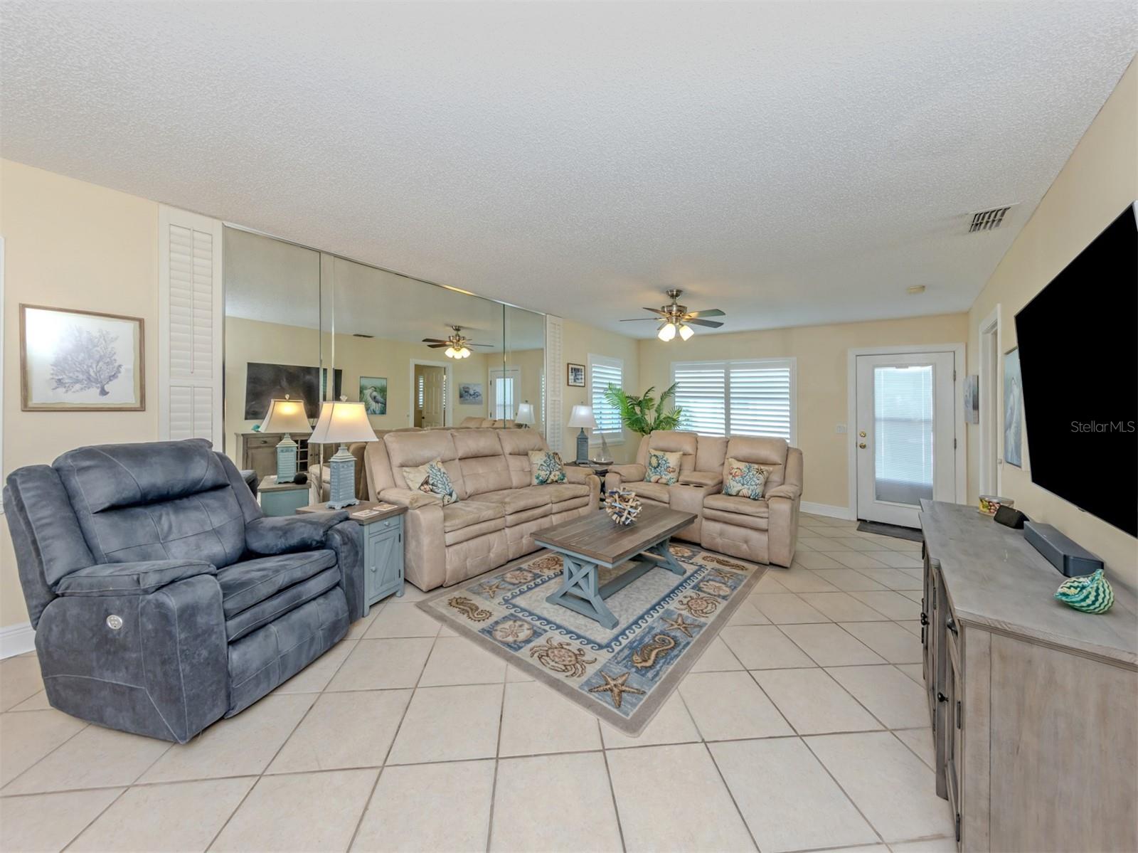 414 CIRCLEWOOD DR #H2, VENICE, FL — photo 10