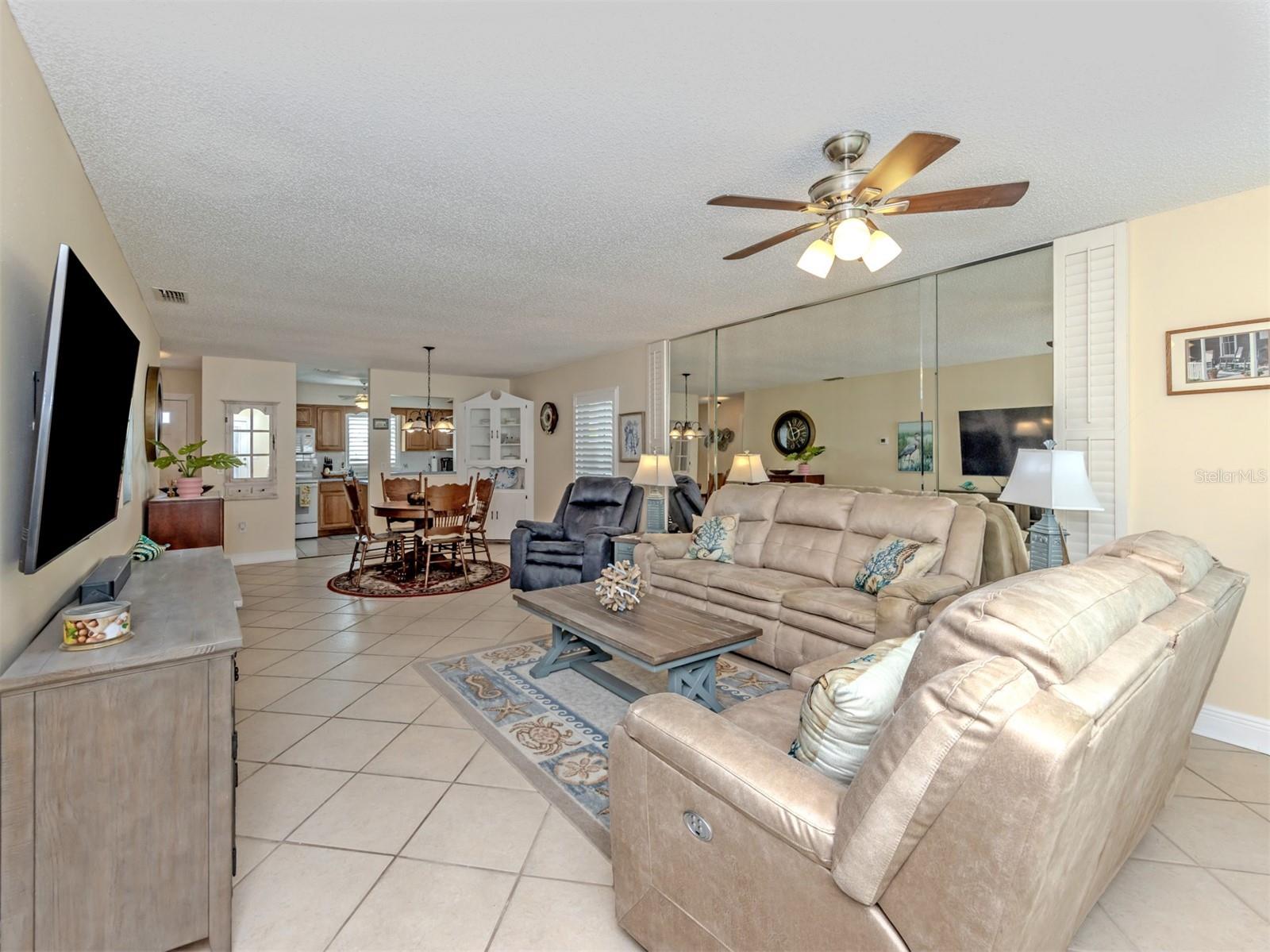 414 CIRCLEWOOD DR #H2, VENICE, FL — photo 12