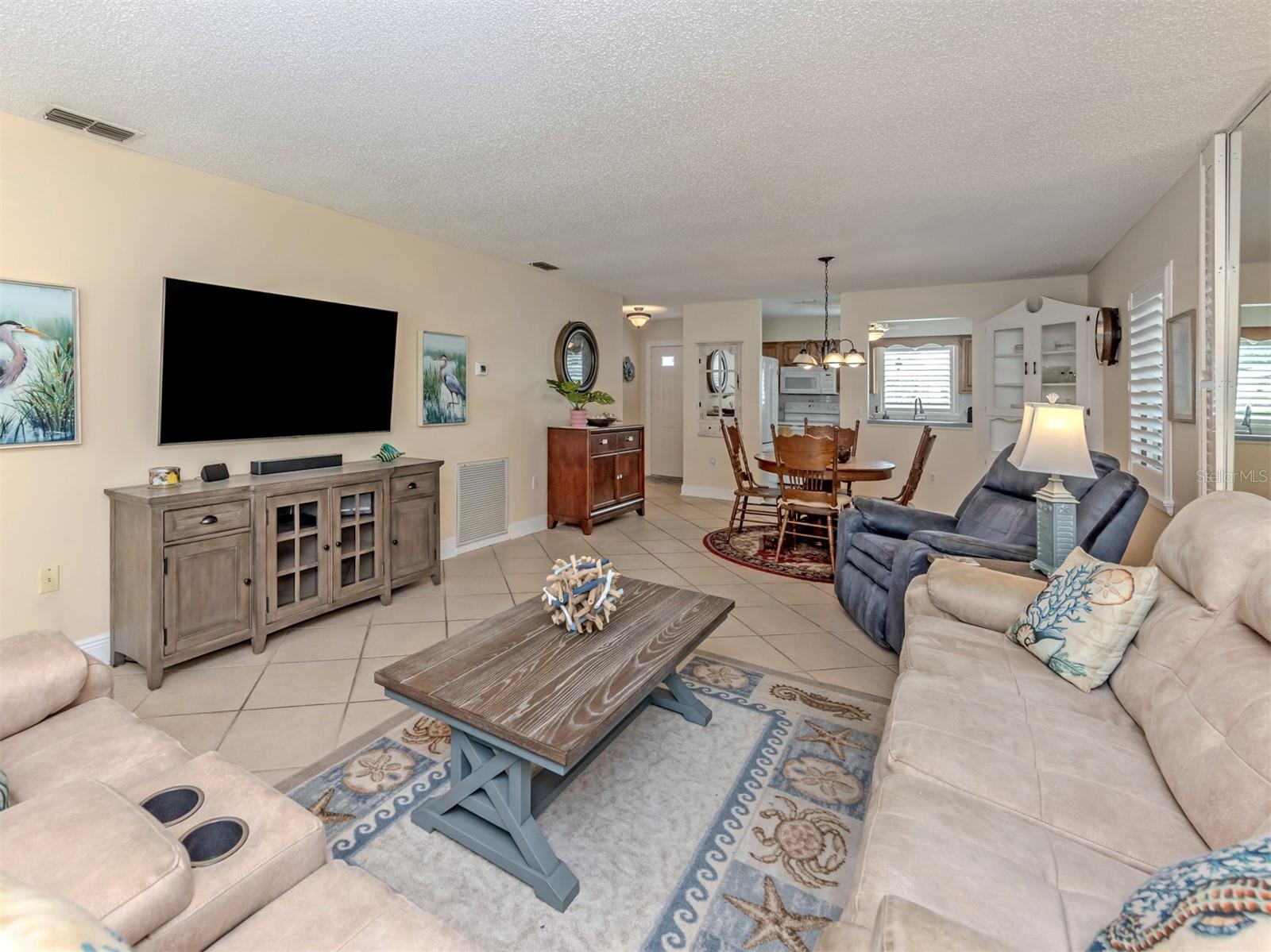 414 CIRCLEWOOD DR #H2, VENICE, FL — photo 13