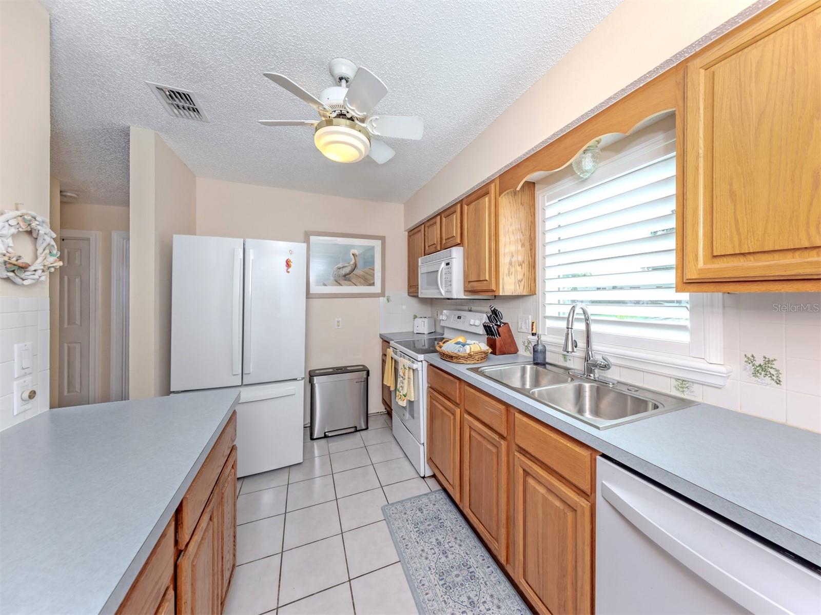 414 CIRCLEWOOD DR #H2, VENICE, FL — photo 16