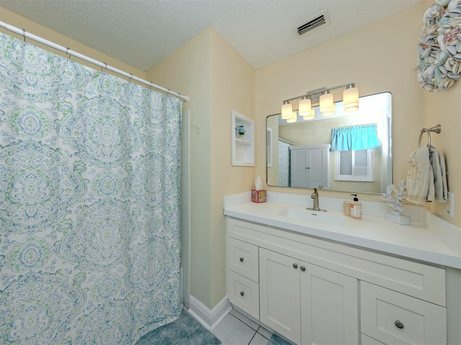 414 CIRCLEWOOD DR #H2, VENICE, FL — photo 24