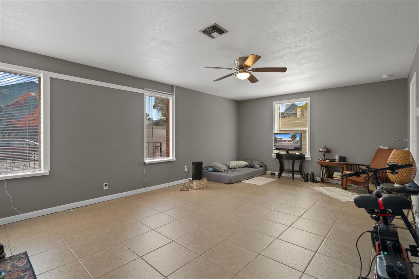 5437 29TH AVE S, GULFPORT, FL — photo 5