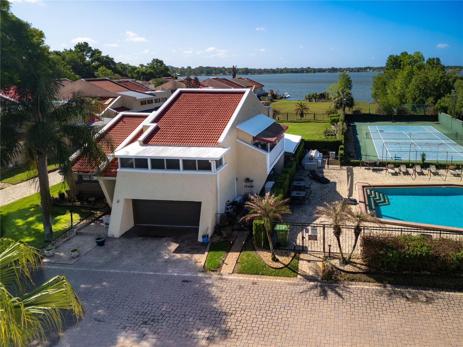 4 CASARENA CT, WINTER HAVEN, FL