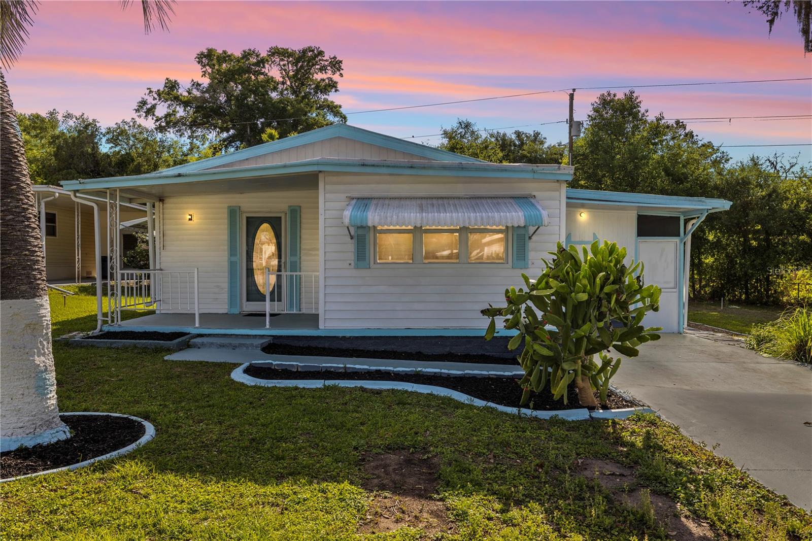 6123 RIDGEWOOD DR, ZEPHYRHILLS, FL — photo 2