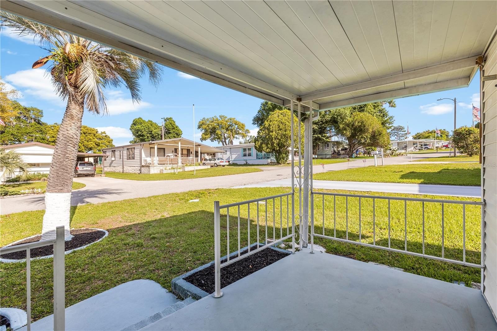 6123 RIDGEWOOD DR, ZEPHYRHILLS, FL — photo 5