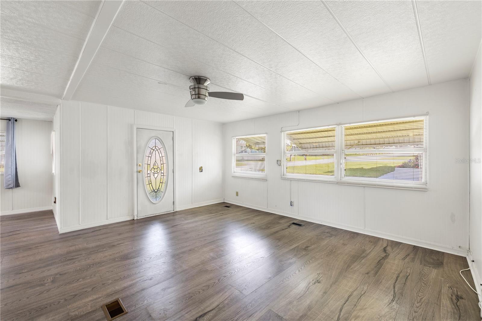 6123 RIDGEWOOD DR, ZEPHYRHILLS, FL — photo 12