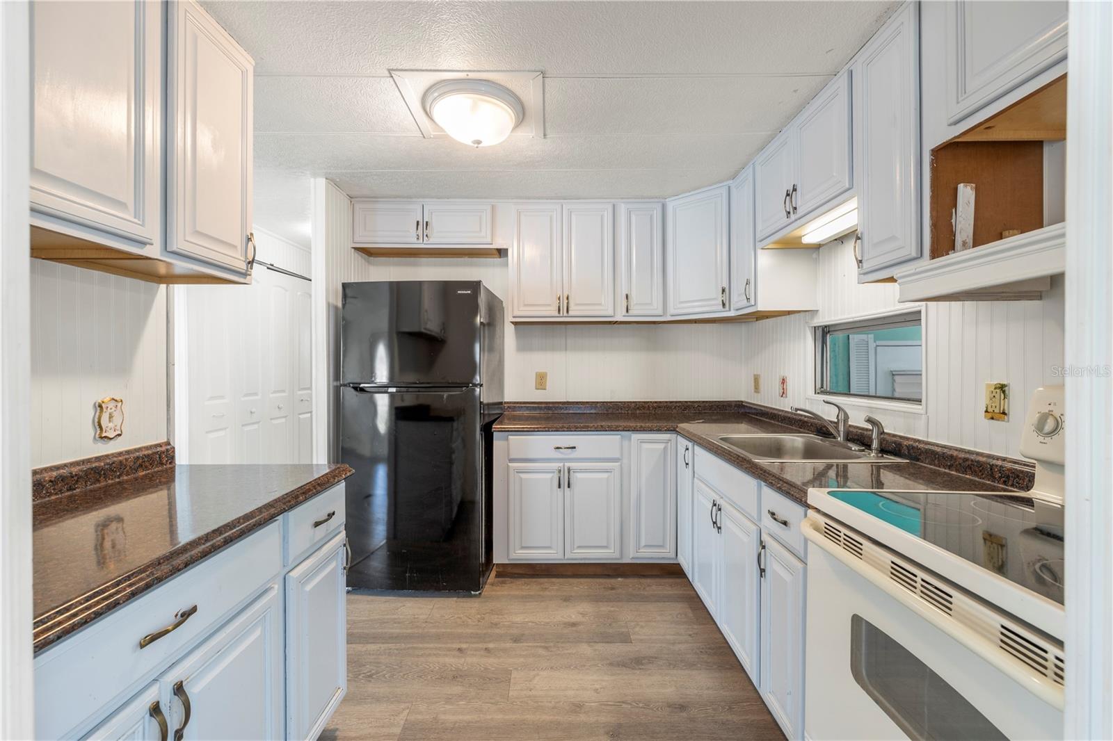 6123 RIDGEWOOD DR, ZEPHYRHILLS, FL — photo 15