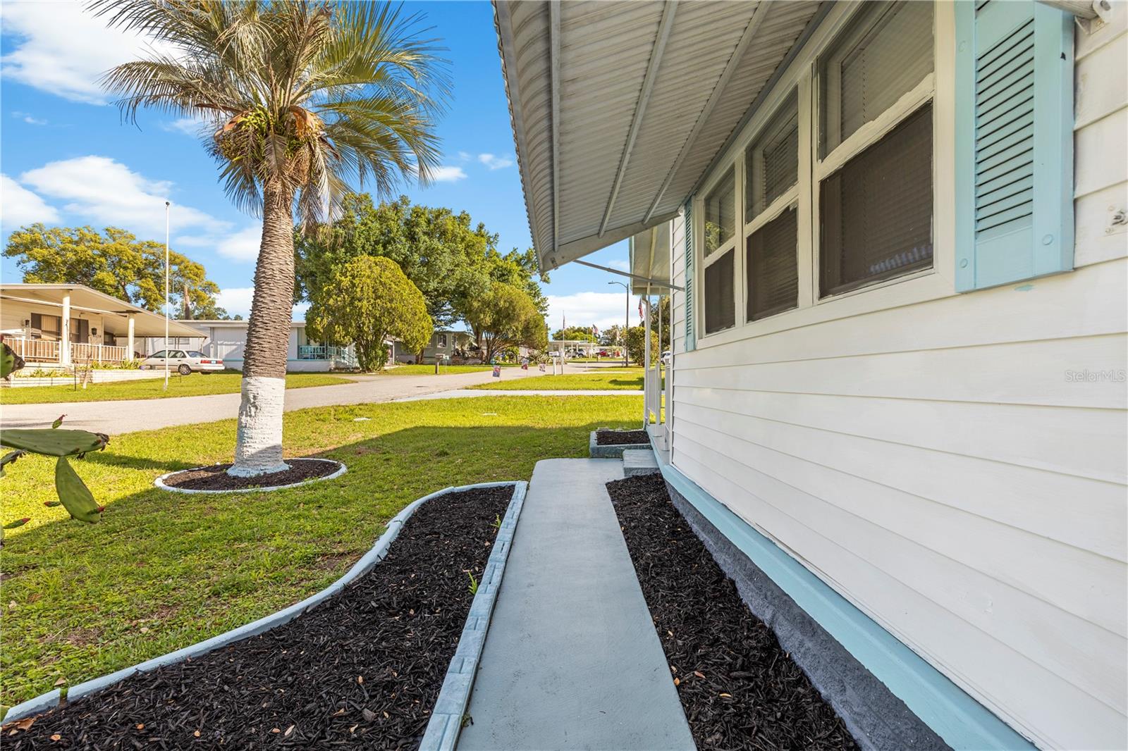 6123 RIDGEWOOD DR, ZEPHYRHILLS, FL — photo 31