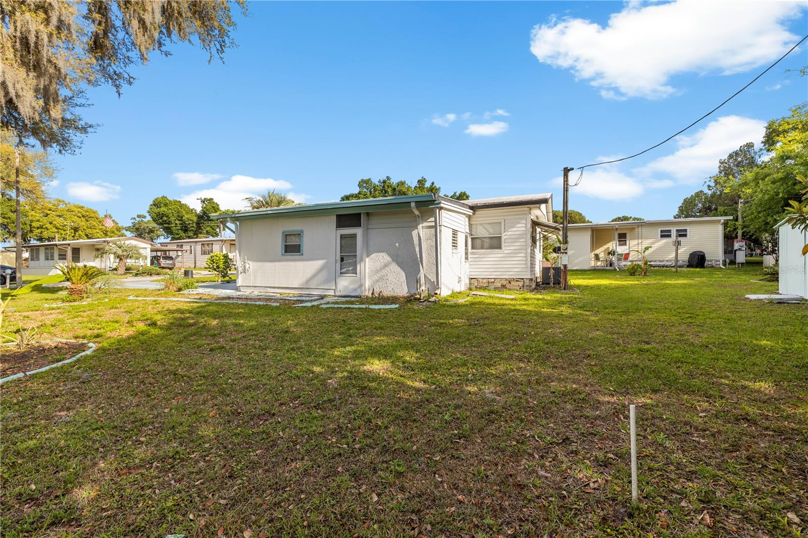 6123 RIDGEWOOD DR, ZEPHYRHILLS, FL — photo 32