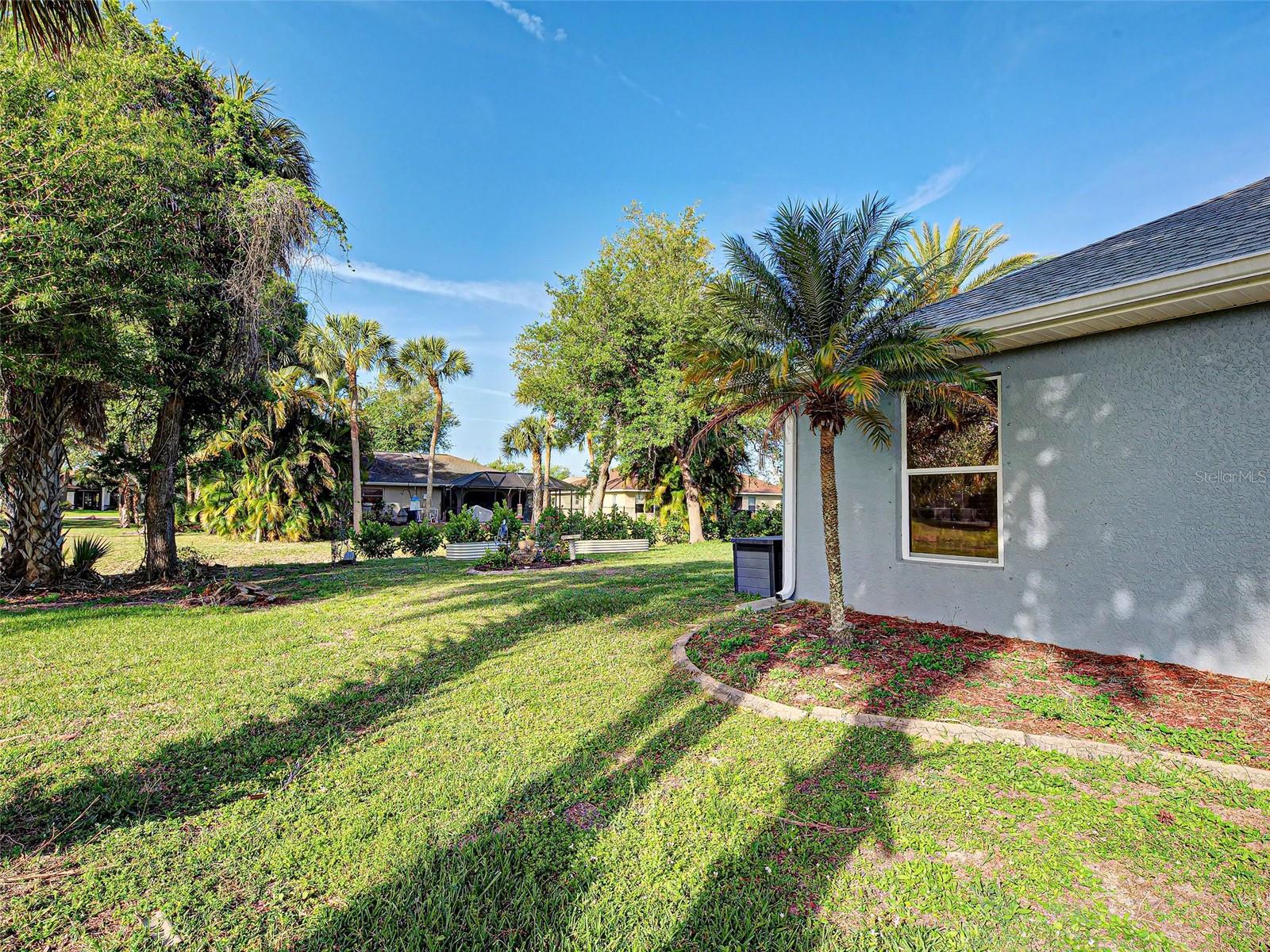 329 BAHIA BLANCA DR, PUNTA GORDA, FL — photo 5