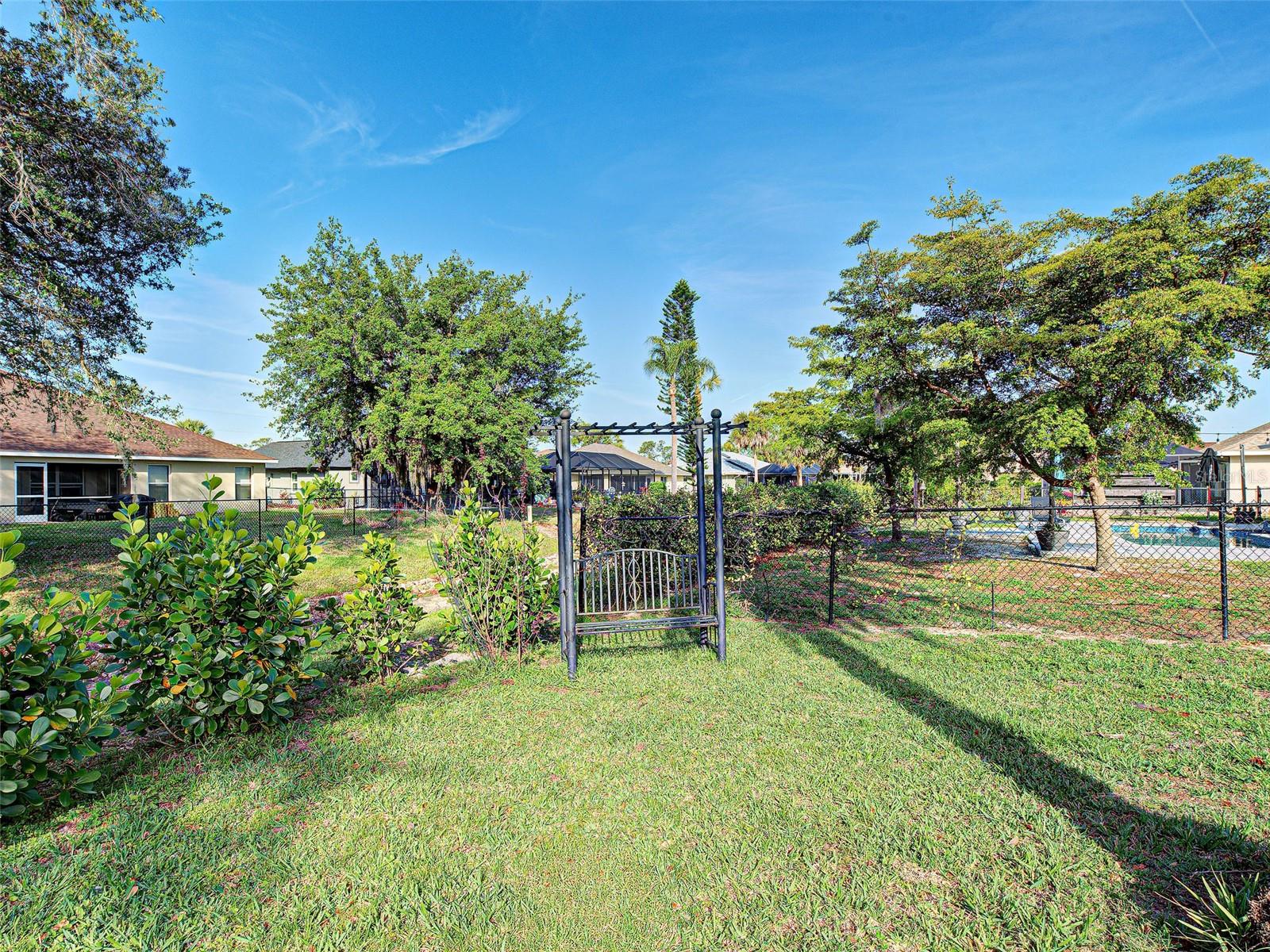 329 BAHIA BLANCA DR, PUNTA GORDA, FL — photo 8