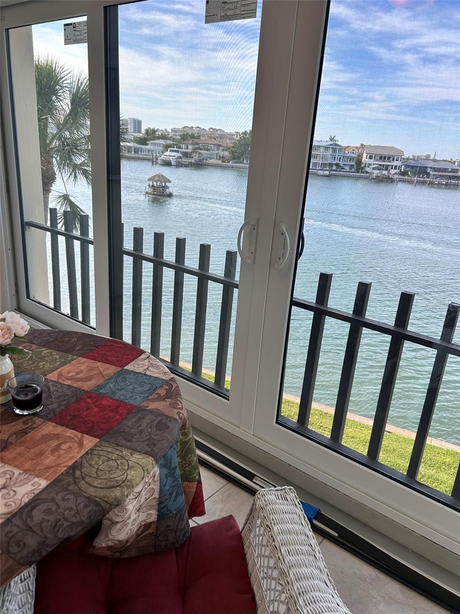 868 BAYWAY BLVD #304, CLEARWATER BEACH, FL — photo 7