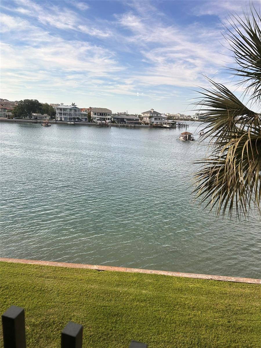 868 BAYWAY BLVD #304, CLEARWATER BEACH, FL — photo 9