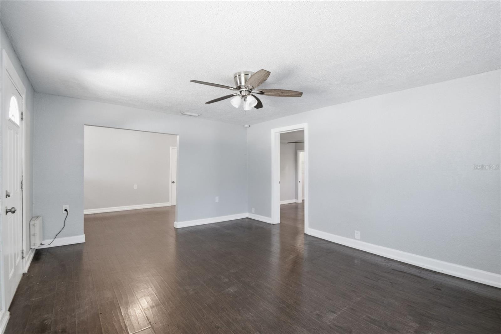 1410 E WATERS AVE, TAMPA, FL — photo 10