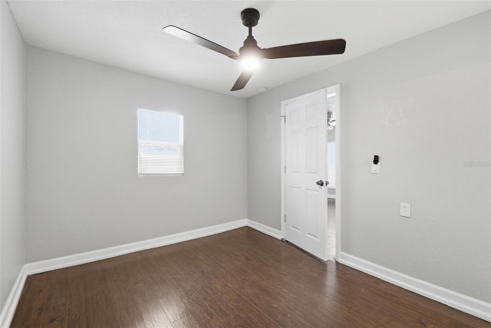 1410 E WATERS AVE, TAMPA, FL — photo 19