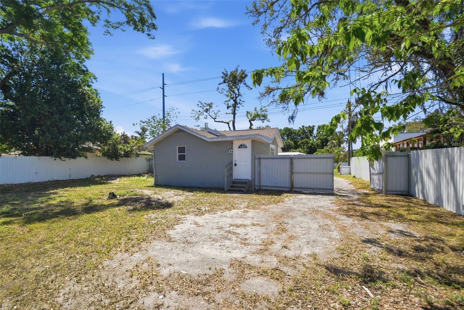 1410 E WATERS AVE, TAMPA, FL — photo 34