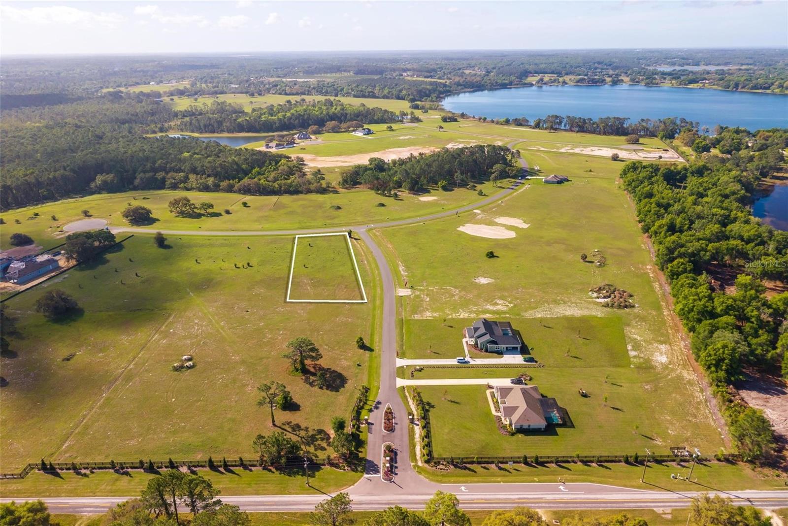 38529 WOODED MEADOW DR, UMATILLA, FL — photo 4