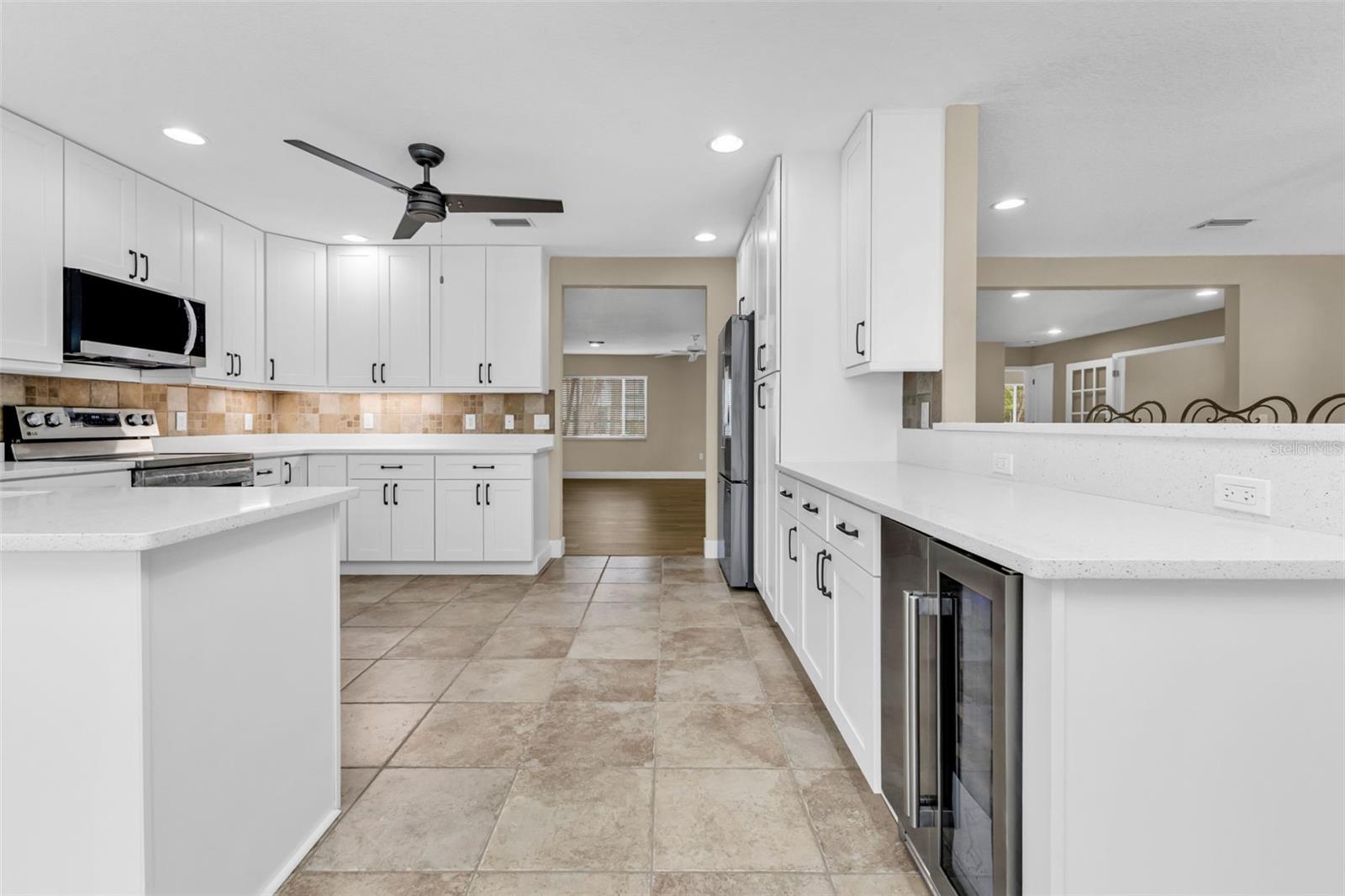 28401 COCO PALM DR, PUNTA GORDA, FL — photo 32