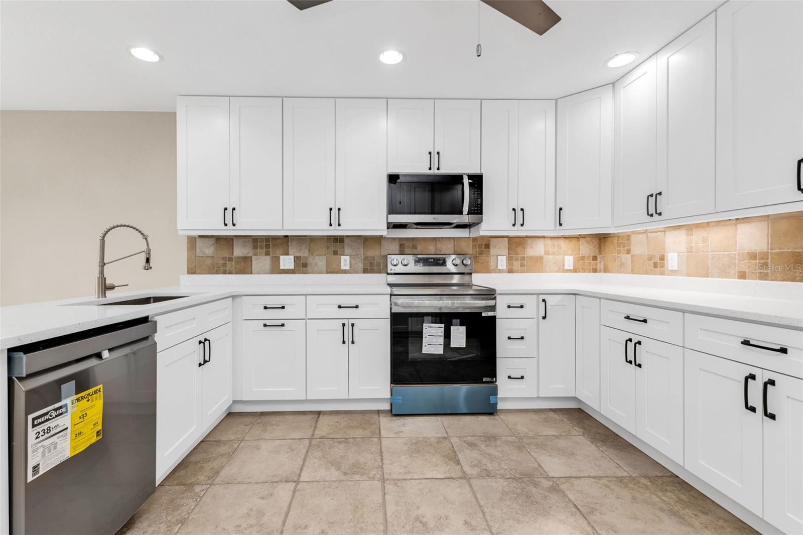 28401 COCO PALM DR, PUNTA GORDA, FL — photo 34