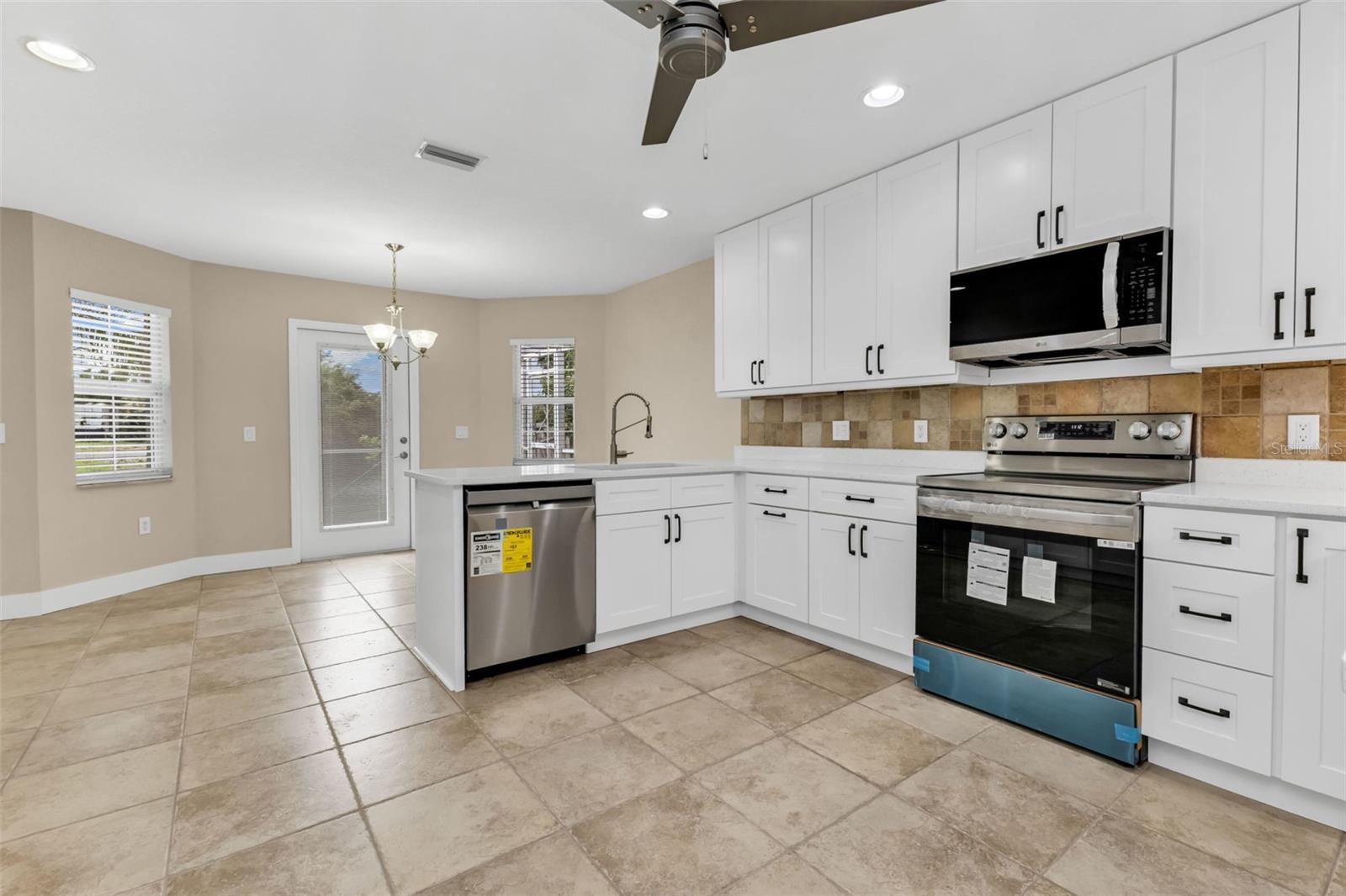 28401 COCO PALM DR, PUNTA GORDA, FL — photo 35