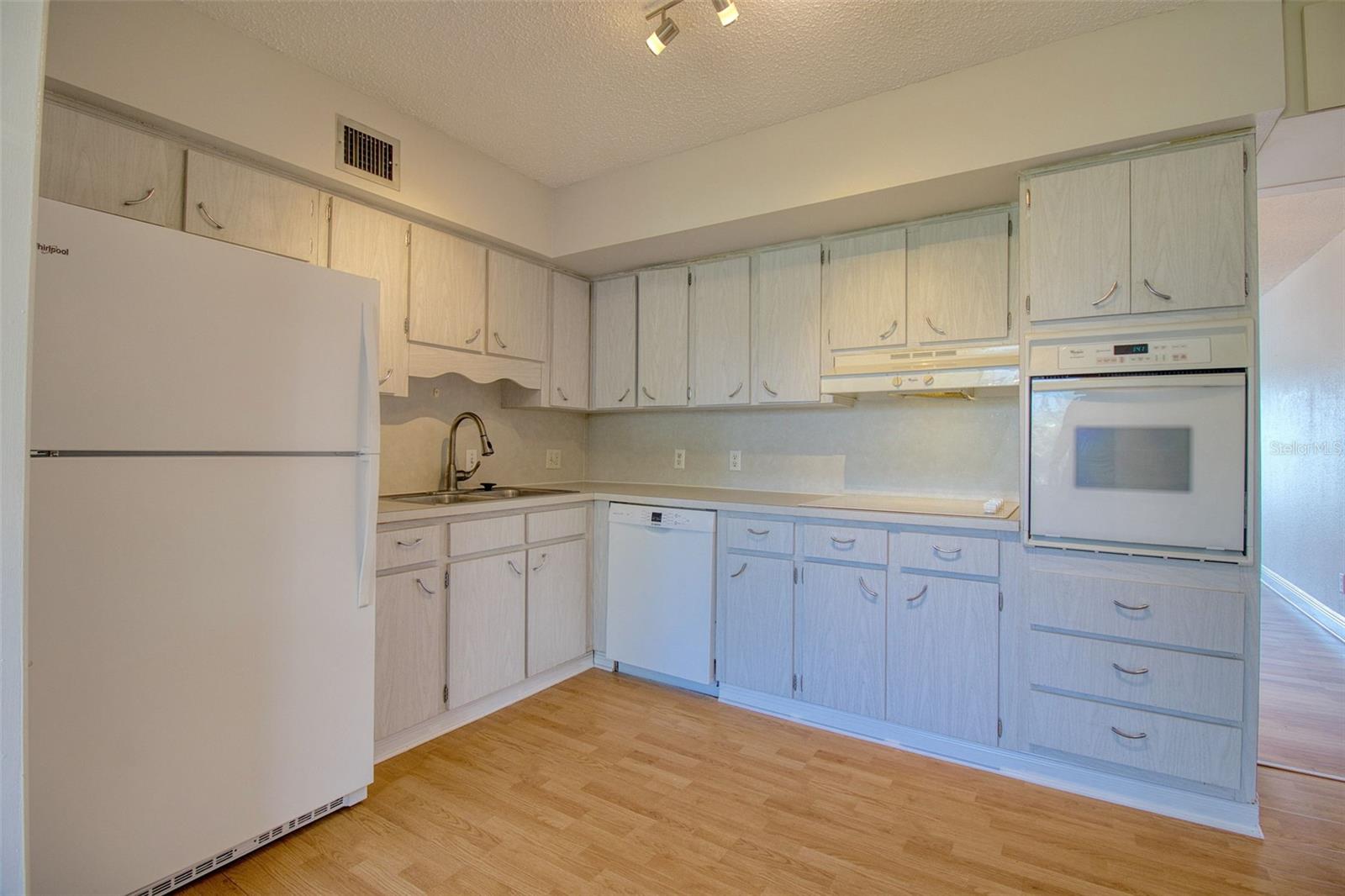 2450 CANADIAN WAY #26, CLEARWATER, FL — photo 18