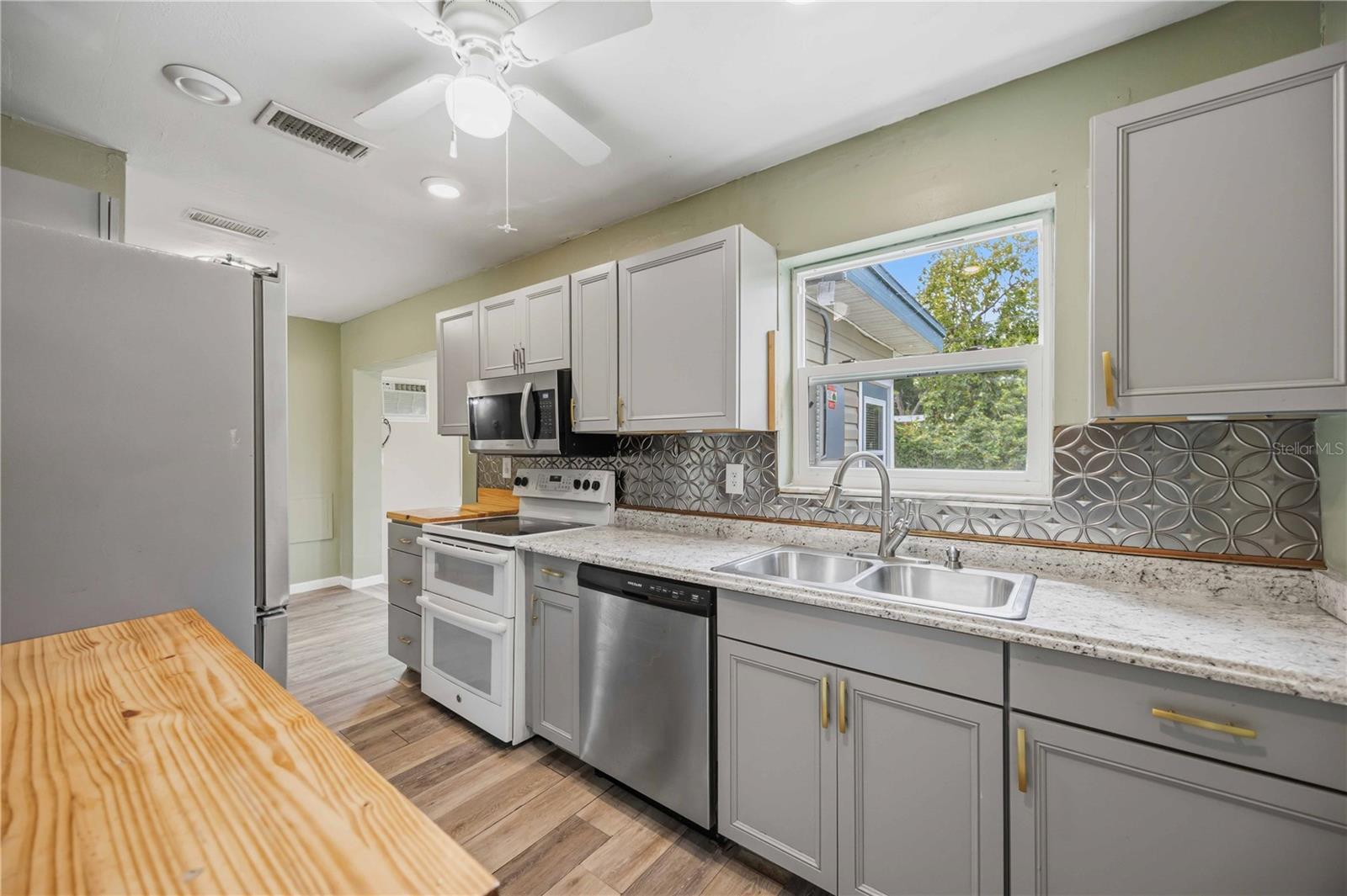 22243 HERNANDO AVE, PORT CHARLOTTE, FL — photo 15