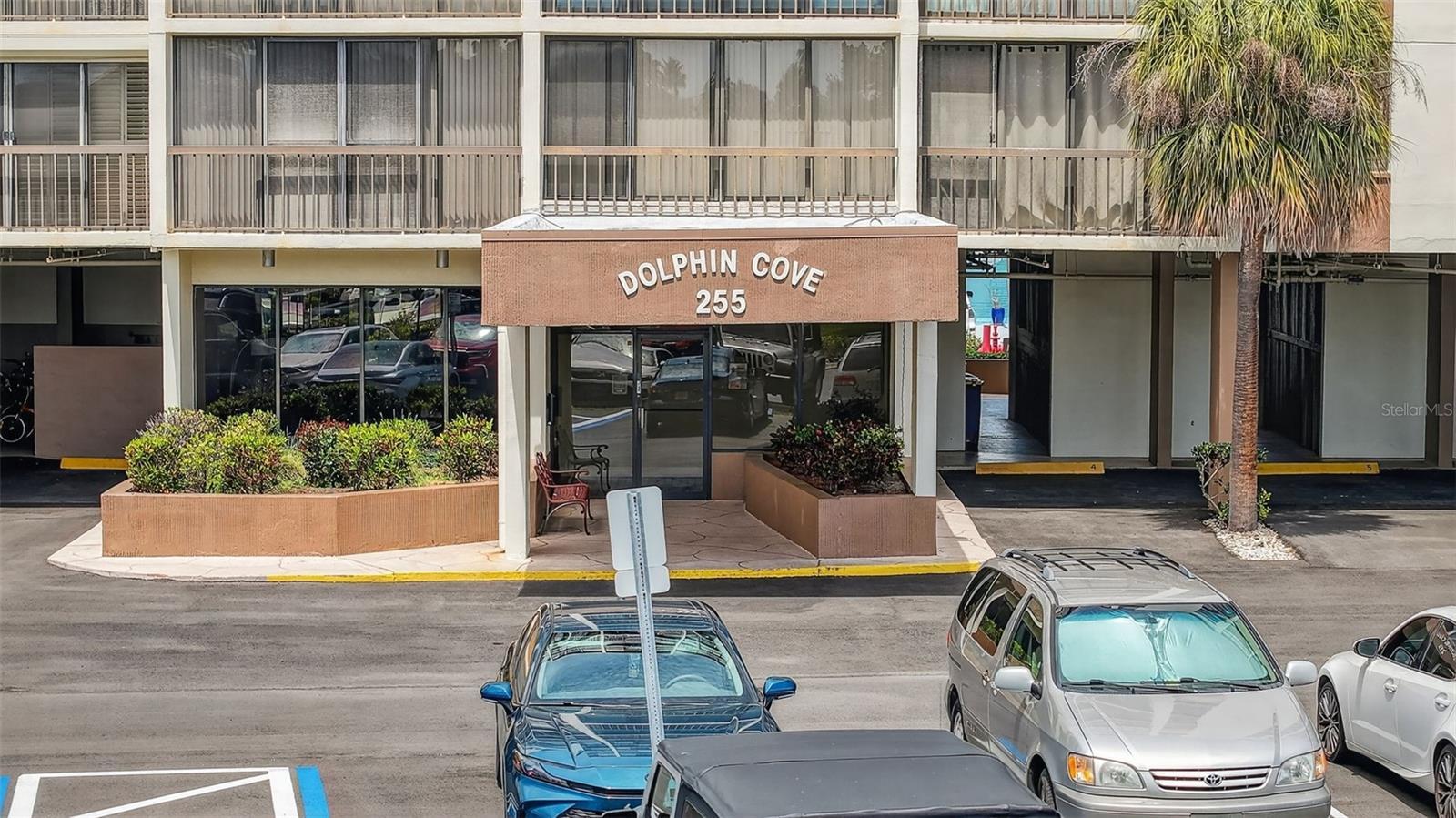 255 DOLPHIN PT #211, CLEARWATER, FL — photo 10