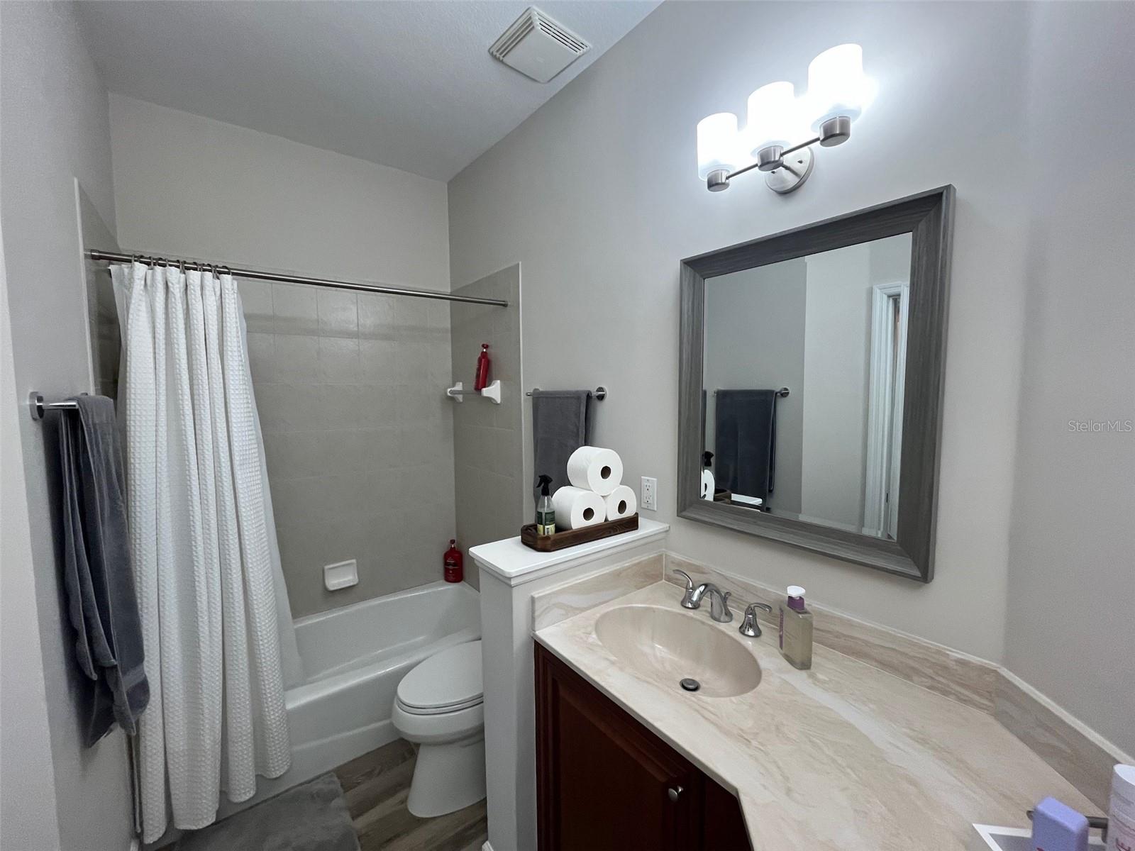 240 W END DR #821, PUNTA GORDA, FL — photo 11