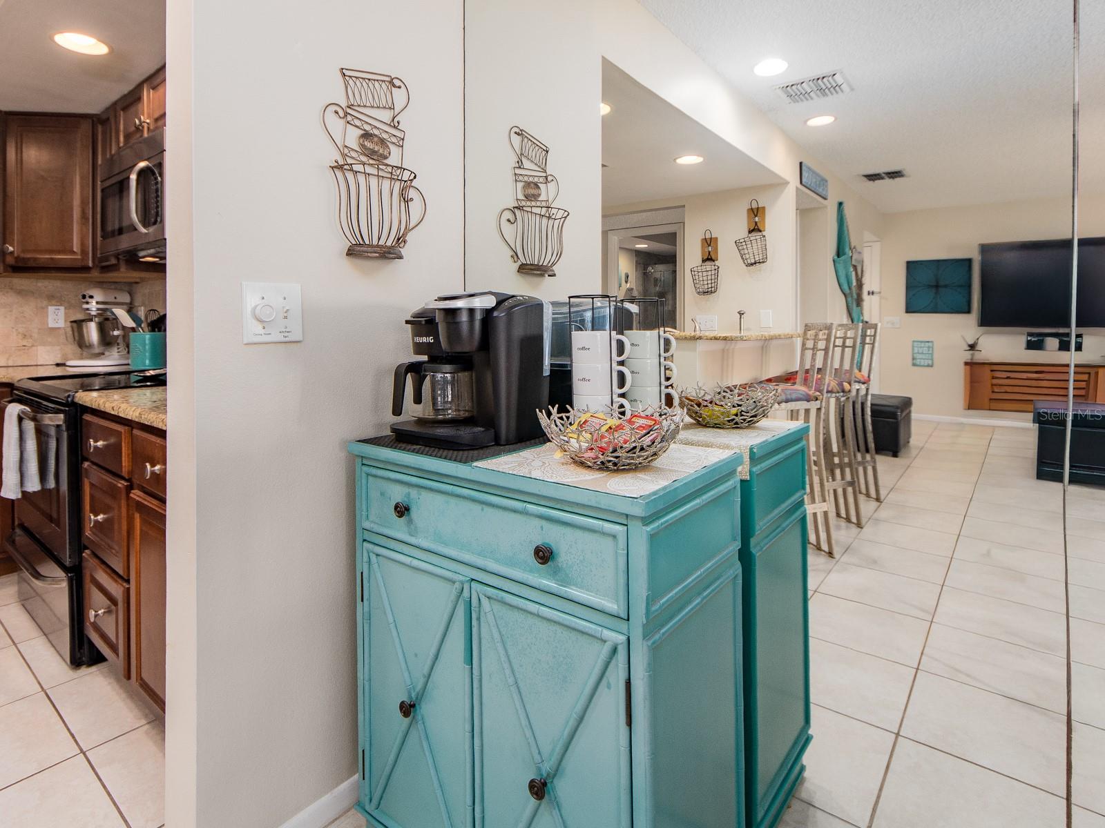 2406 GULF BLVD #204, INDIAN ROCKS BEACH, FL — photo 16