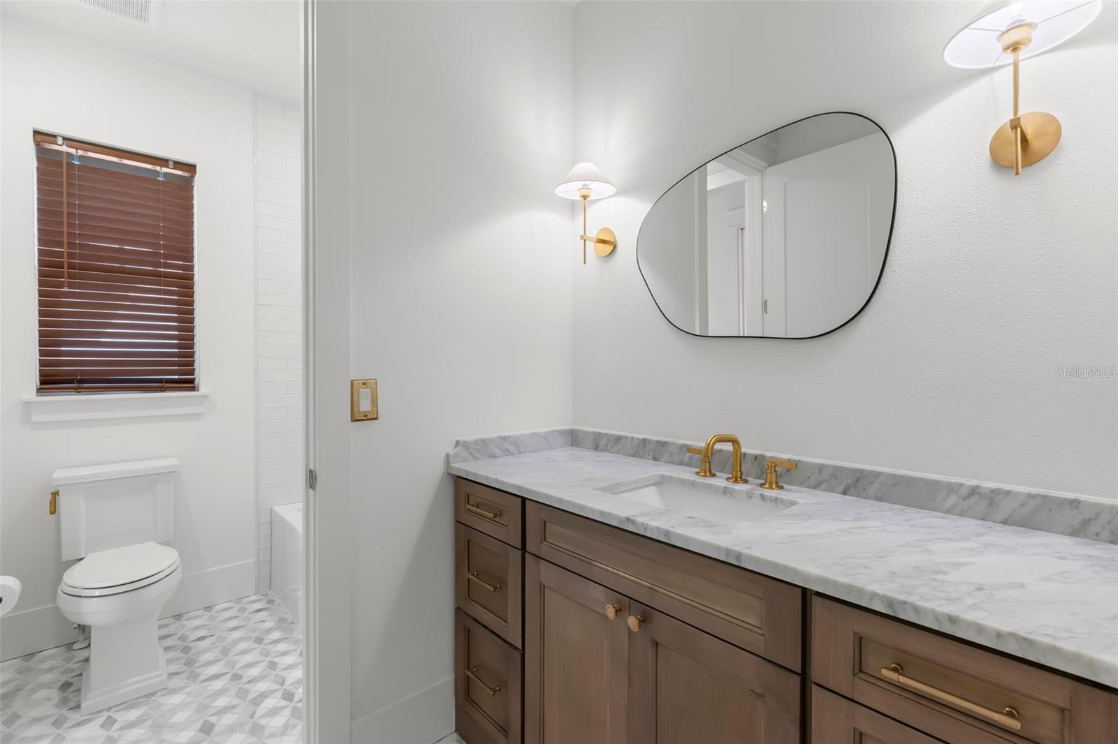 1038 26TH AVE N, ST PETERSBURG, FL — photo 38
