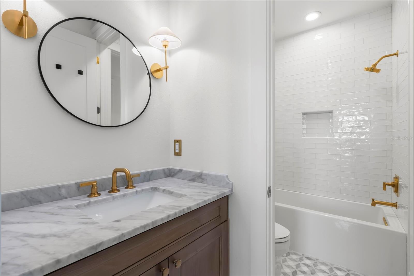 1038 26TH AVE N, ST PETERSBURG, FL — photo 39