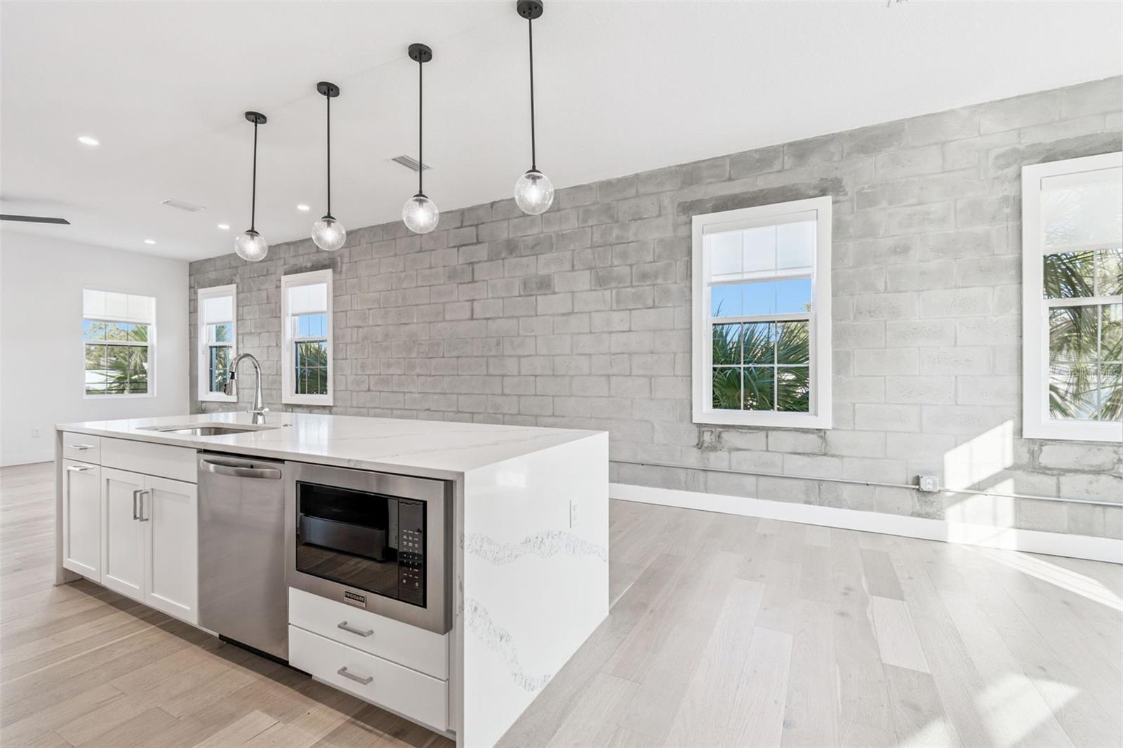 2724 5TH AVE S, ST PETERSBURG, FL — photo 17