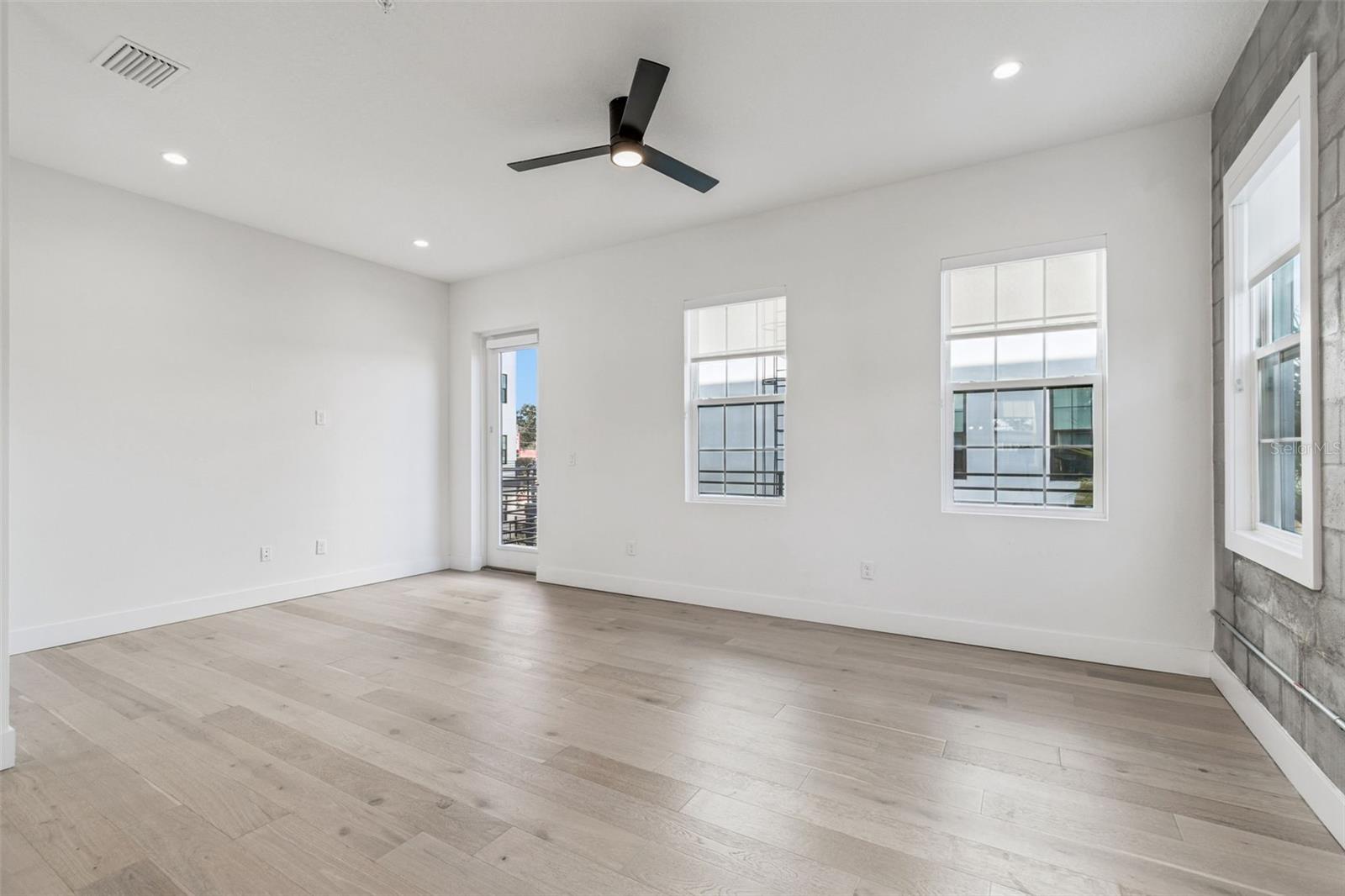 2724 5TH AVE S, ST PETERSBURG, FL — photo 29