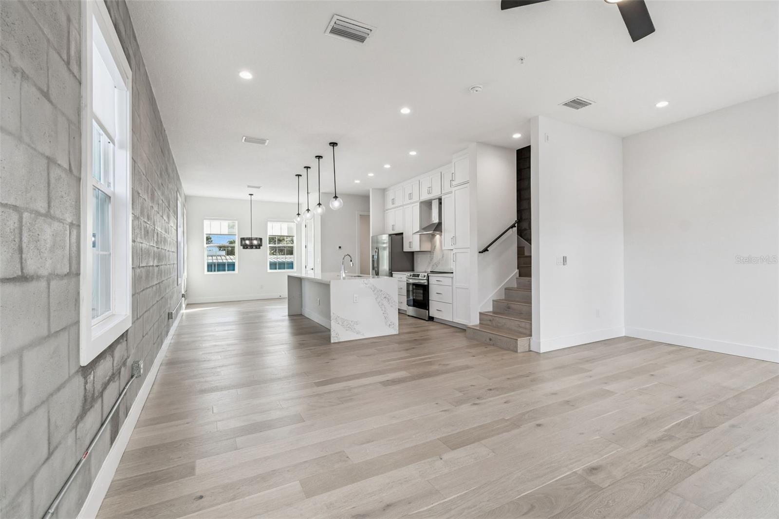2724 5TH AVE S, ST PETERSBURG, FL — photo 30