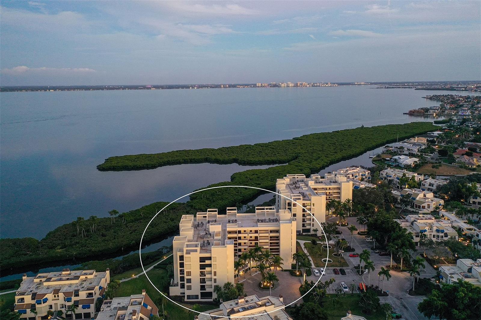 1932 HARBOURSIDE DR #242, LONGBOAT KEY, FL — photo 2